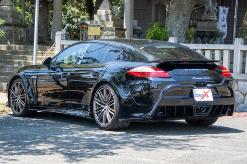 Porsche - Panamera S