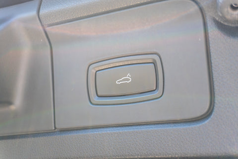 Porsche - Panamera S