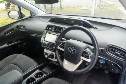 Prius - S Hybrid