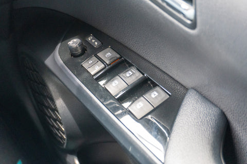 Prius - S Hybrid