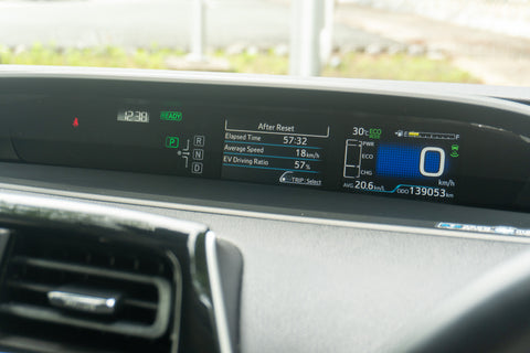 Prius - S Hybrid