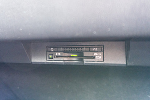 Leuxs NX- 300h Hybrid