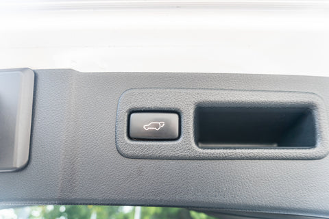 Leuxs NX- 300h Hybrid
